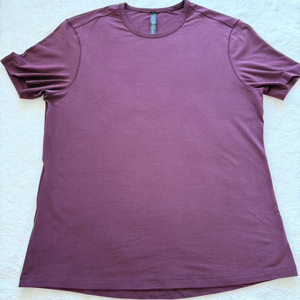 Lululemon Athletica men Tshirt size L